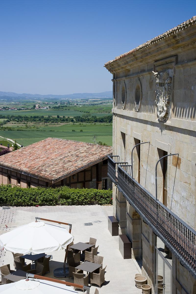 Parador De Argómaniz Εξωτερικό φωτογραφία